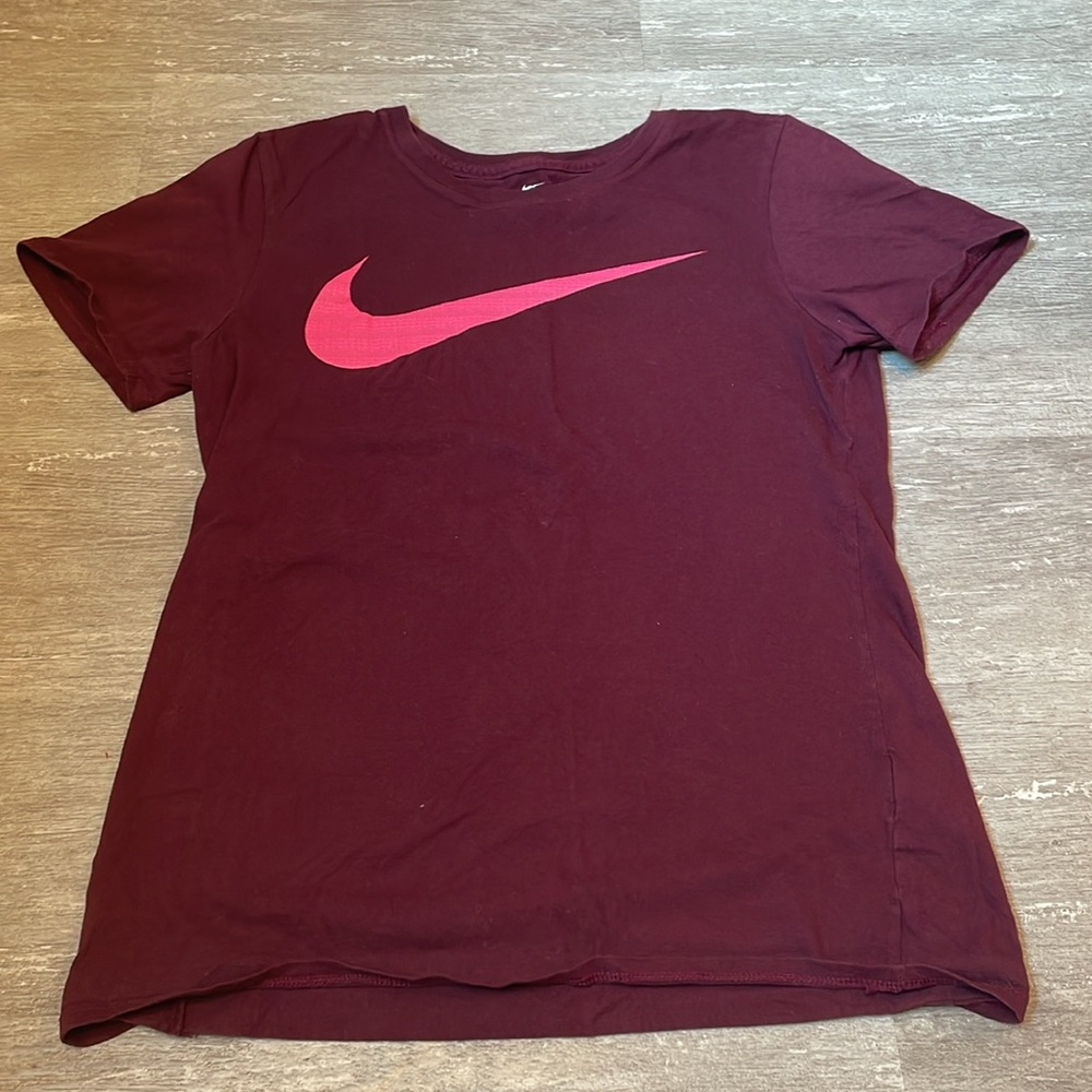 Womens Nike Tee size XS